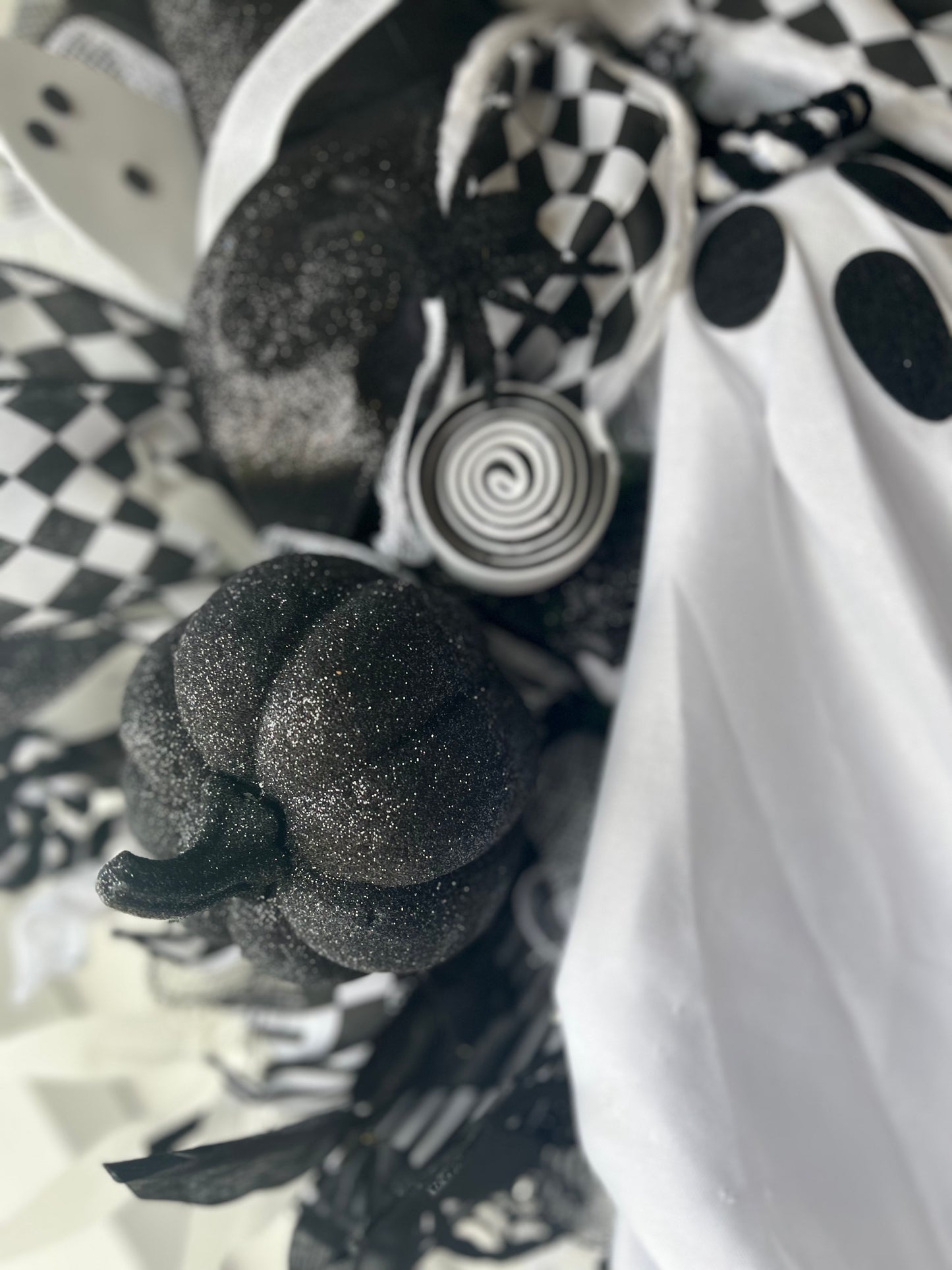 Light up black and white ghost wreath