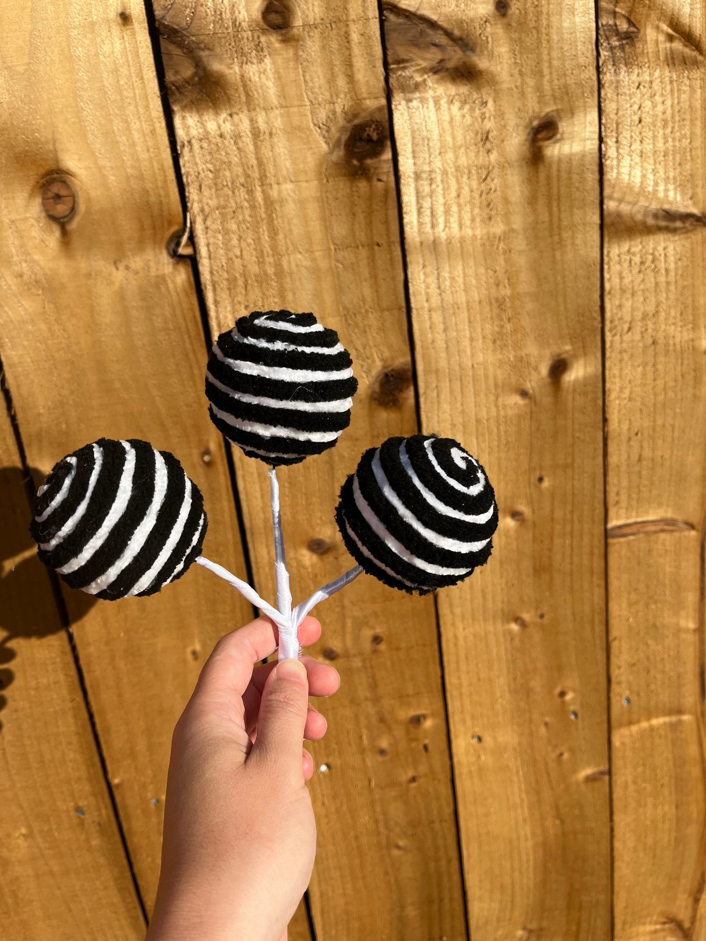 Halloween monochrome ball picks