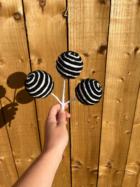 Halloween monochrome ball picks